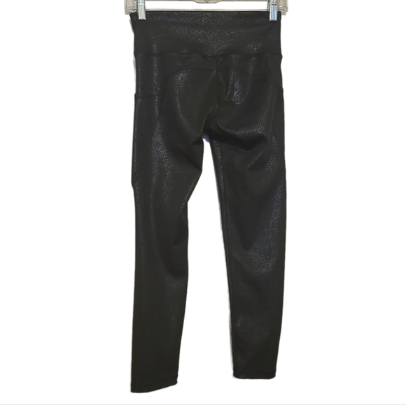 Ebb & Flow | Women's Black Floral Print Yoga Leggings (Size Small) - Picture 9 of 9